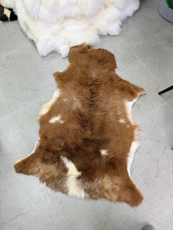 Шкура коврик меховой прикроватный овчина, 120х65 см.