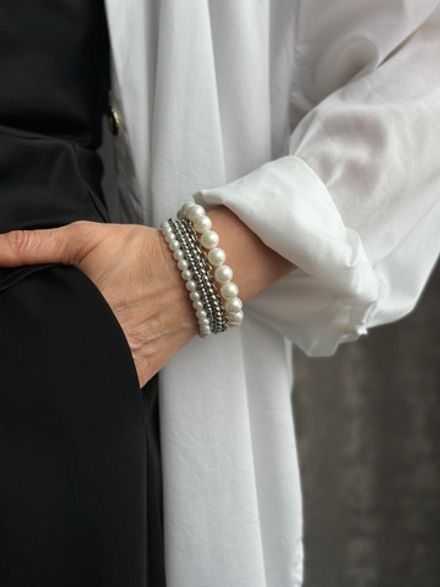 Браслет "Glam" из белого жемчуга, венецианского стекла и гематита, застежка из натур. кожи