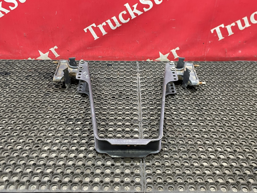 Кронштейн воздушной подушки вспомогательного моста