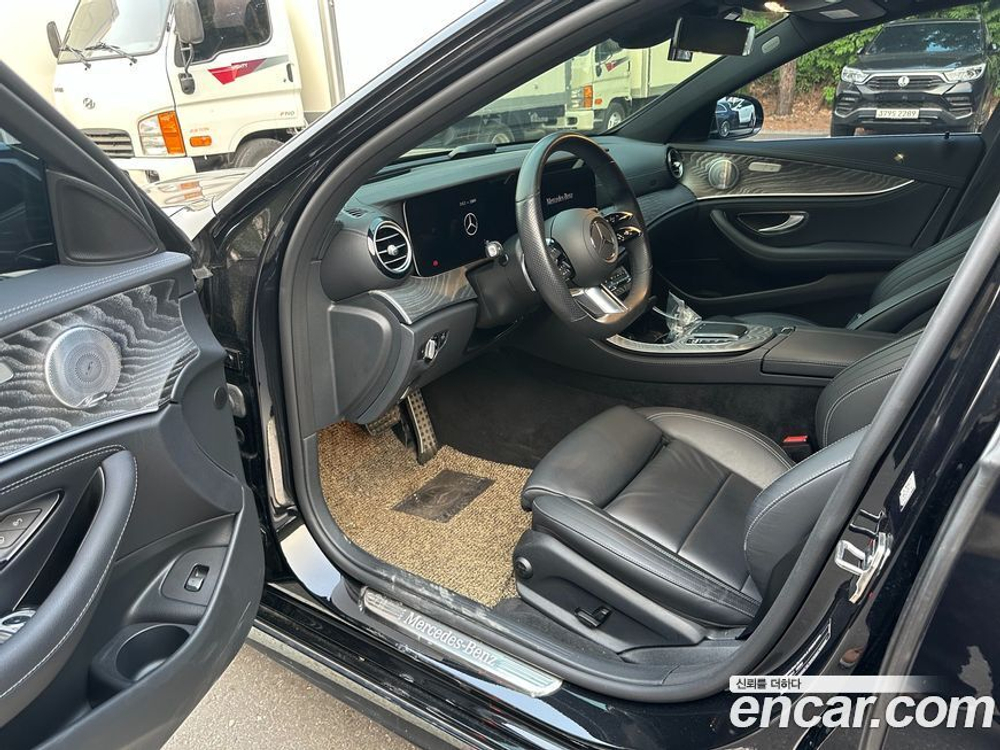 Mercedes-Benz E-Class W213 E350 4MATIC AMG Line Editions (12.2020)
