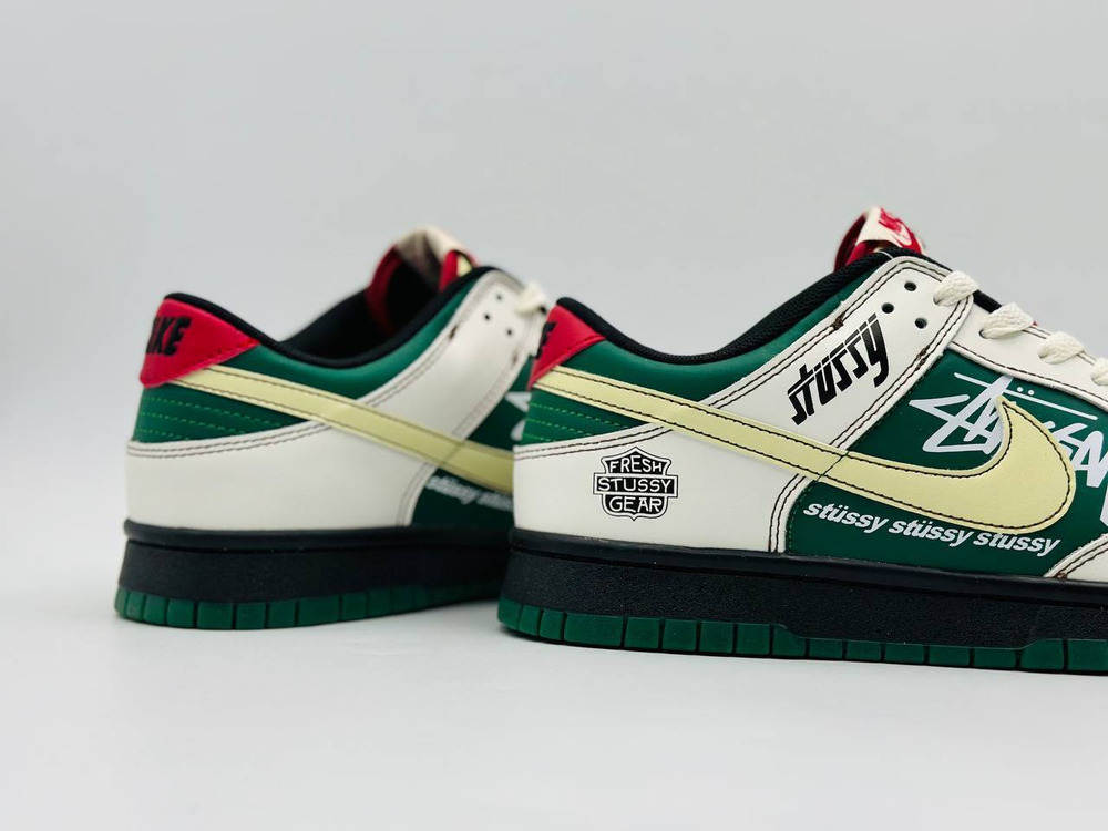 Мужские кроссовки Nike SB Dunk Low