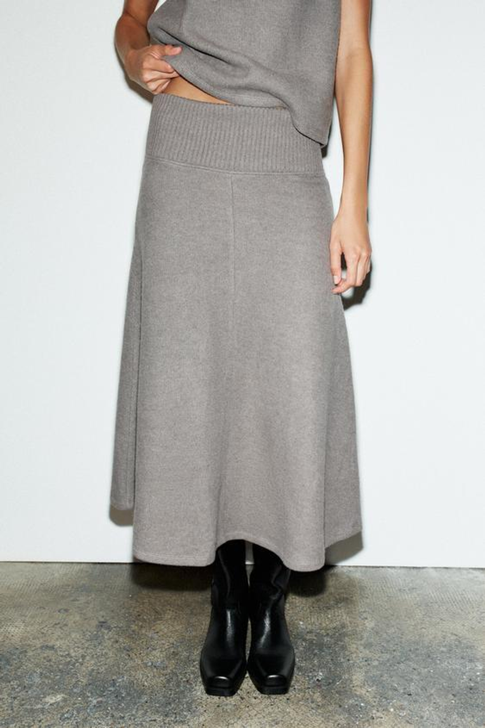 ZARA ЮБКА SOFT КЛЕШЕНОГО КРОЯ, СЕРЫЙ