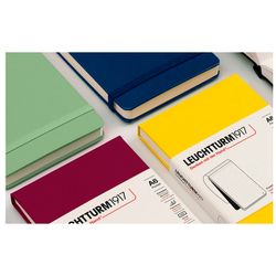 Блокнот Leuchtturm1917 Portrait Pocket A6 в точку
