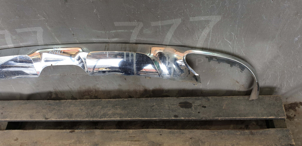 Накладка заднего бампера Mercedes GLE (C292)  Б/У Оригинал A2928840090