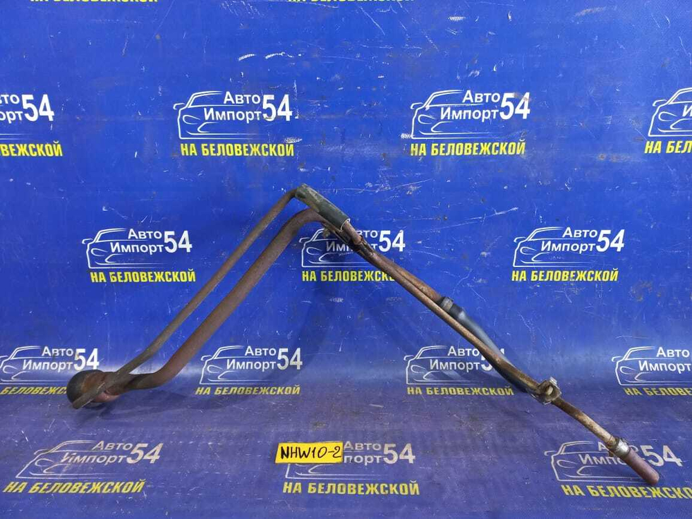 Горловина топливного бака TOYOTA PRIUS 1998