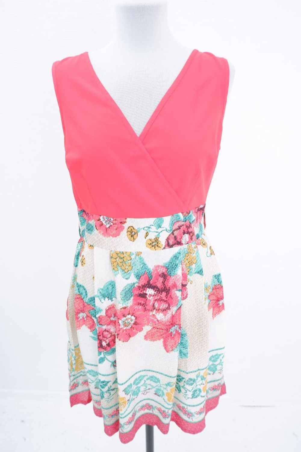 Платье ASCOOL 40 размер, новое