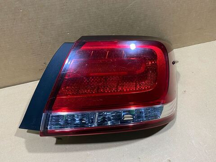стоп правый Toyota Premio ZRT260 20-461