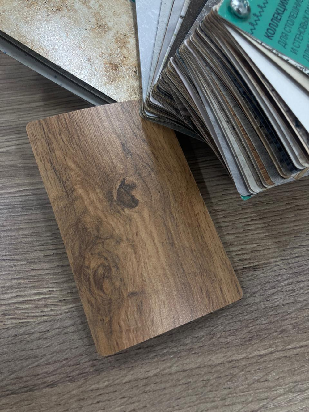 Столешница Дуб вотан 4 кат 3050*600*40 \7052\