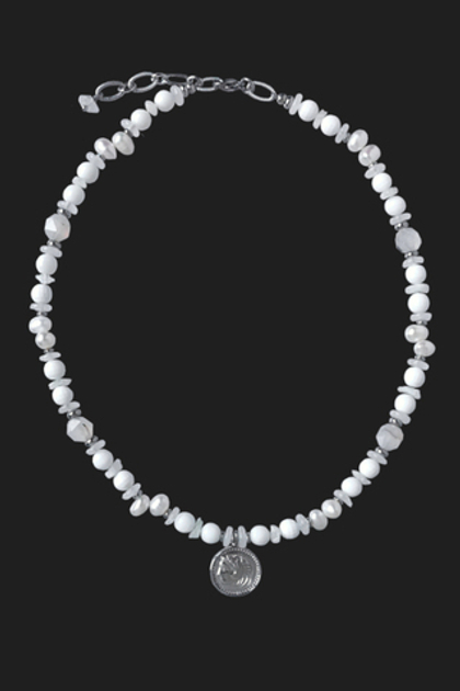 Чокер Белая Ночь с лунным камнем, жемчугом и агатом