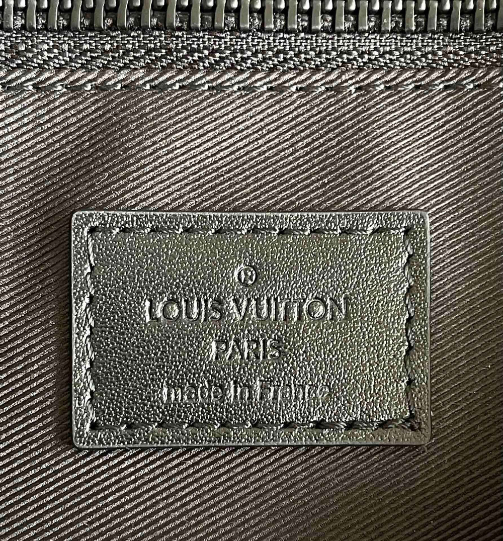Louis Vuitton S Lock Sling Bag