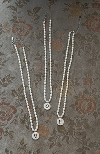 Колье с буквой