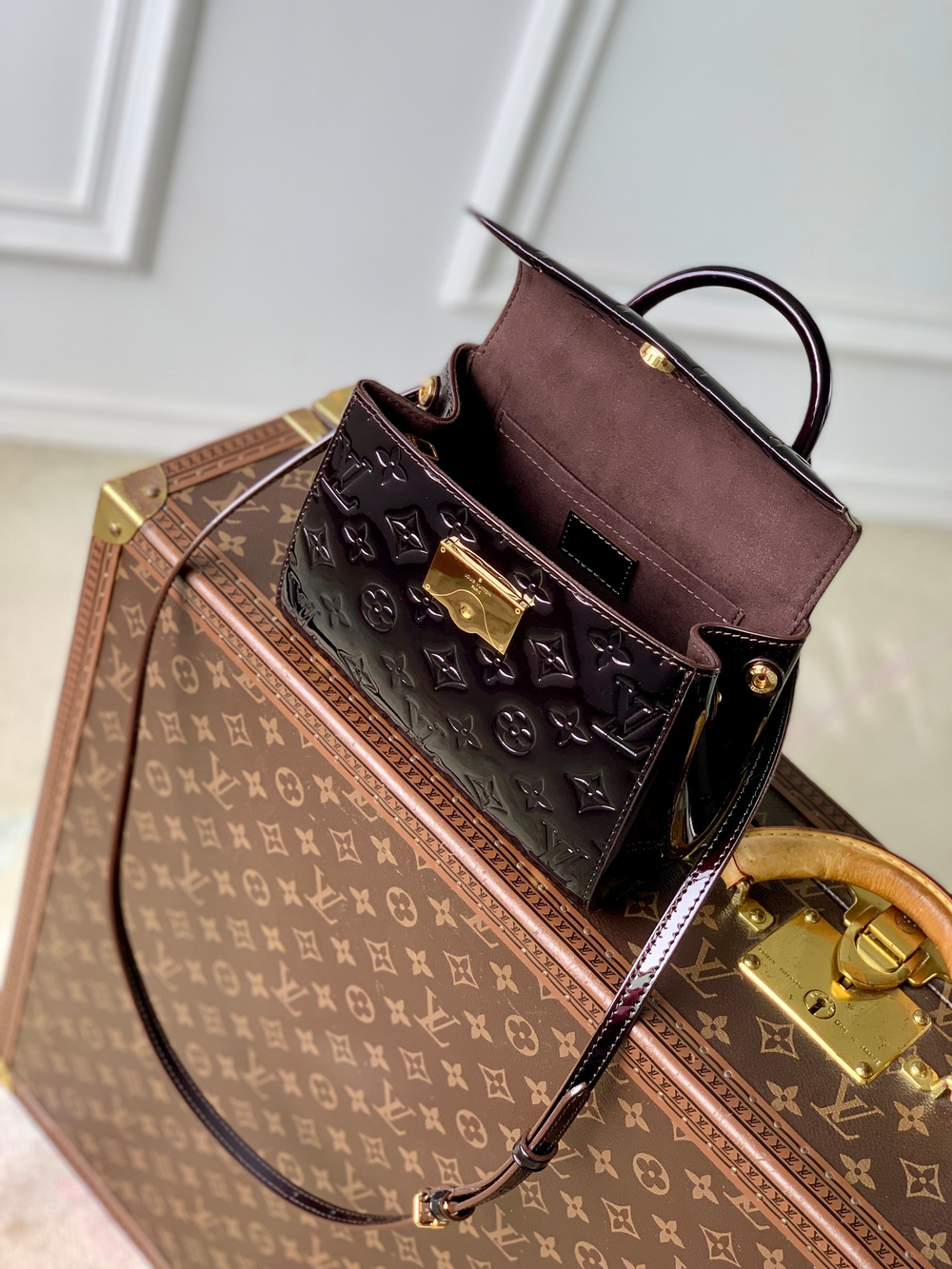 Louis Vuitton Cluny Mini