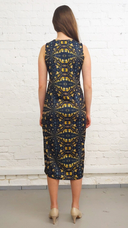 Комплект (платье и жакет) "Кормление птиц"