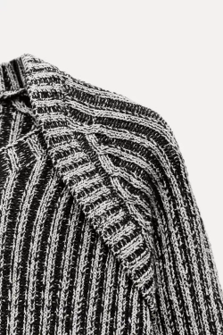 ZARA УКОРОЧЕННЫЙ СВИТЕР В РУБЧИК, СИНИЙ/ИНДИГО