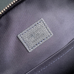 Louis Vuitton Avenue Slingbag PM