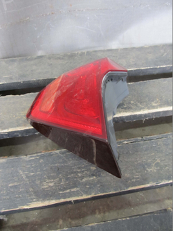 Фонарь задний левый  Kia Quoris (KH) 14-18 Б/У Оригинал 924033T000