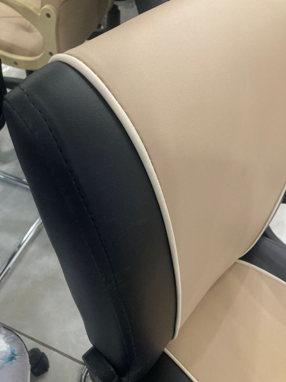 Кресло Премьер-5 L (П) беж/черный Полозья