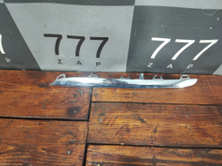 Накладка решетки радиатора Mercedes V (W447) 14-нв Б/У Оригинал A4478880800