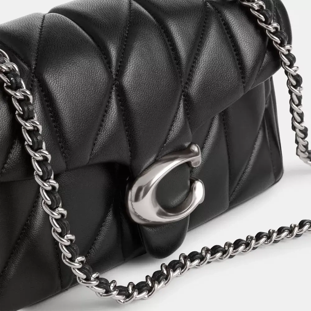 COACH СУМКА ЧЕРЕЗ ПЛЕЧО TABBY 20 С МЯГКОЙ ПОДКЛАДКОЙ, ЧЕРНЫЙ