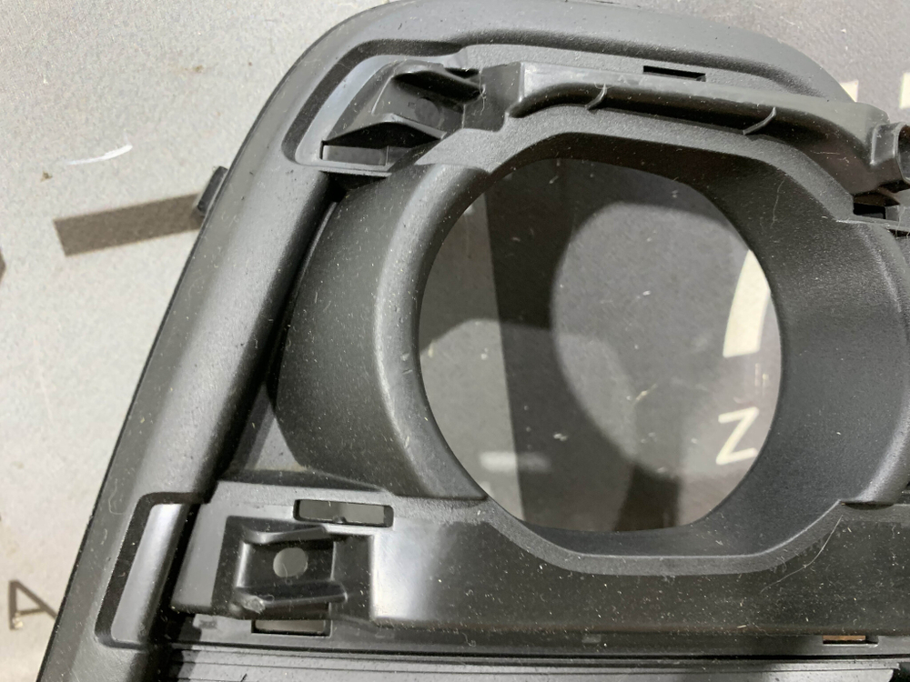 Накладка ПТФ левая Mazda CX-5 1 (KE) 15-17 Б/У Оригинал KA0J50C21