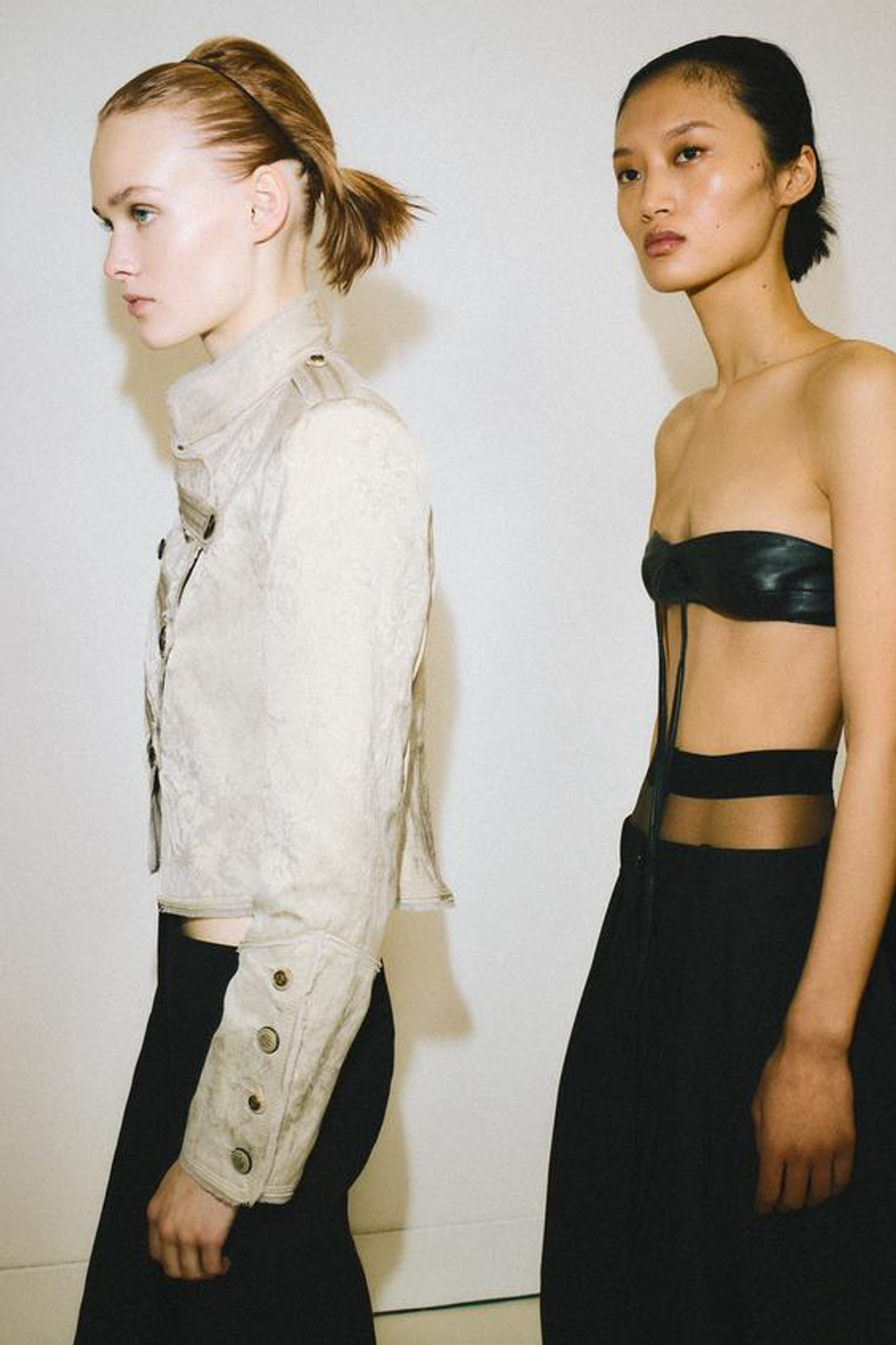 ZARA БРЮКИ WIDE LEG С ЗАЩИПАМИ — ZW COLLECTION, ЧЕРНЫЙ