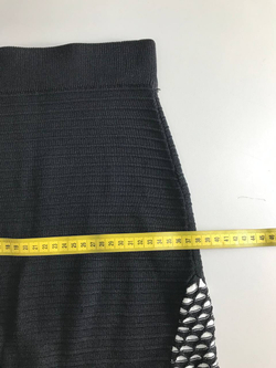 Юбка обтягивающего кроя, визуально на 42 размер