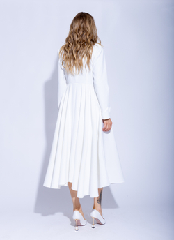 Женское белое платье миди на пуговицах