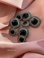 Пуговицы Квадрат серебряные черные со стразами  и косичкой