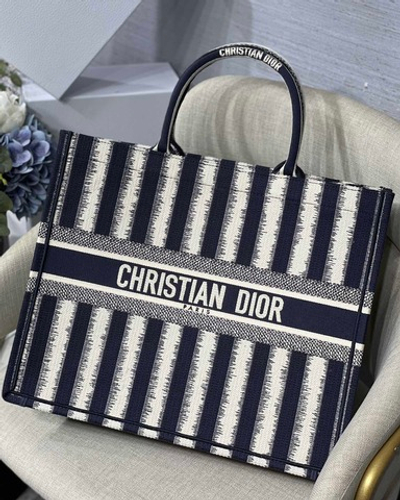 Christian Dior Book Tote 42 cm