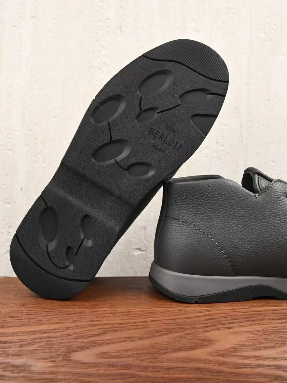 Кроссовки Berluti