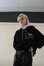 Худи MOE Moth Женский Черный