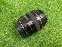 Canon EF 85mm 1.8 USM