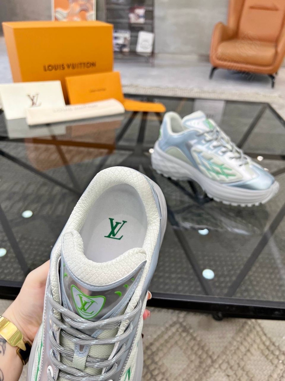 Кроссовки Louis Vuitton Discovery