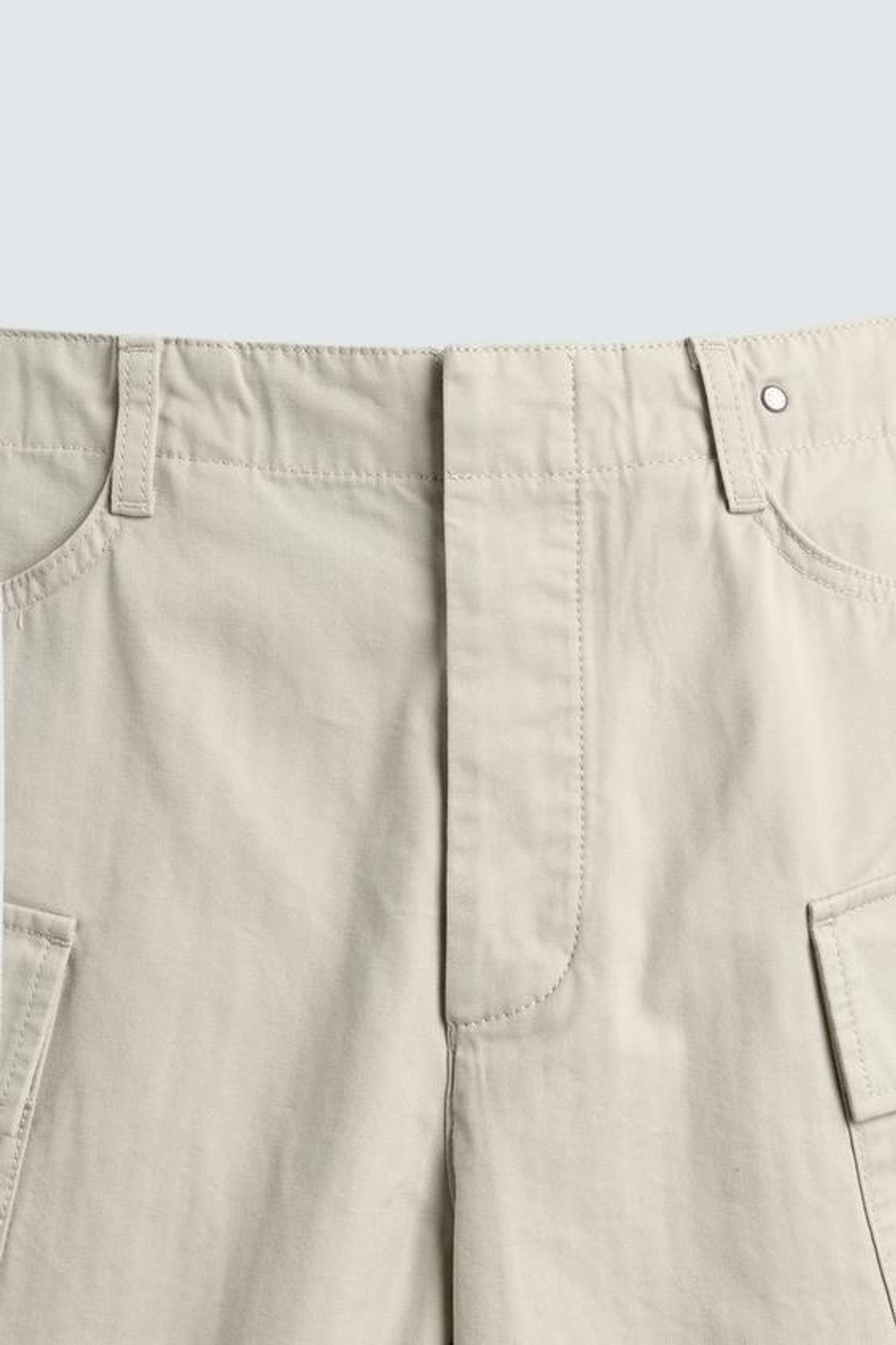 ZARA ШОРТЫ КАРГО ИЗ ТКАНИ В ЕЛОЧКУ, ПЕСОЧНЫЙ