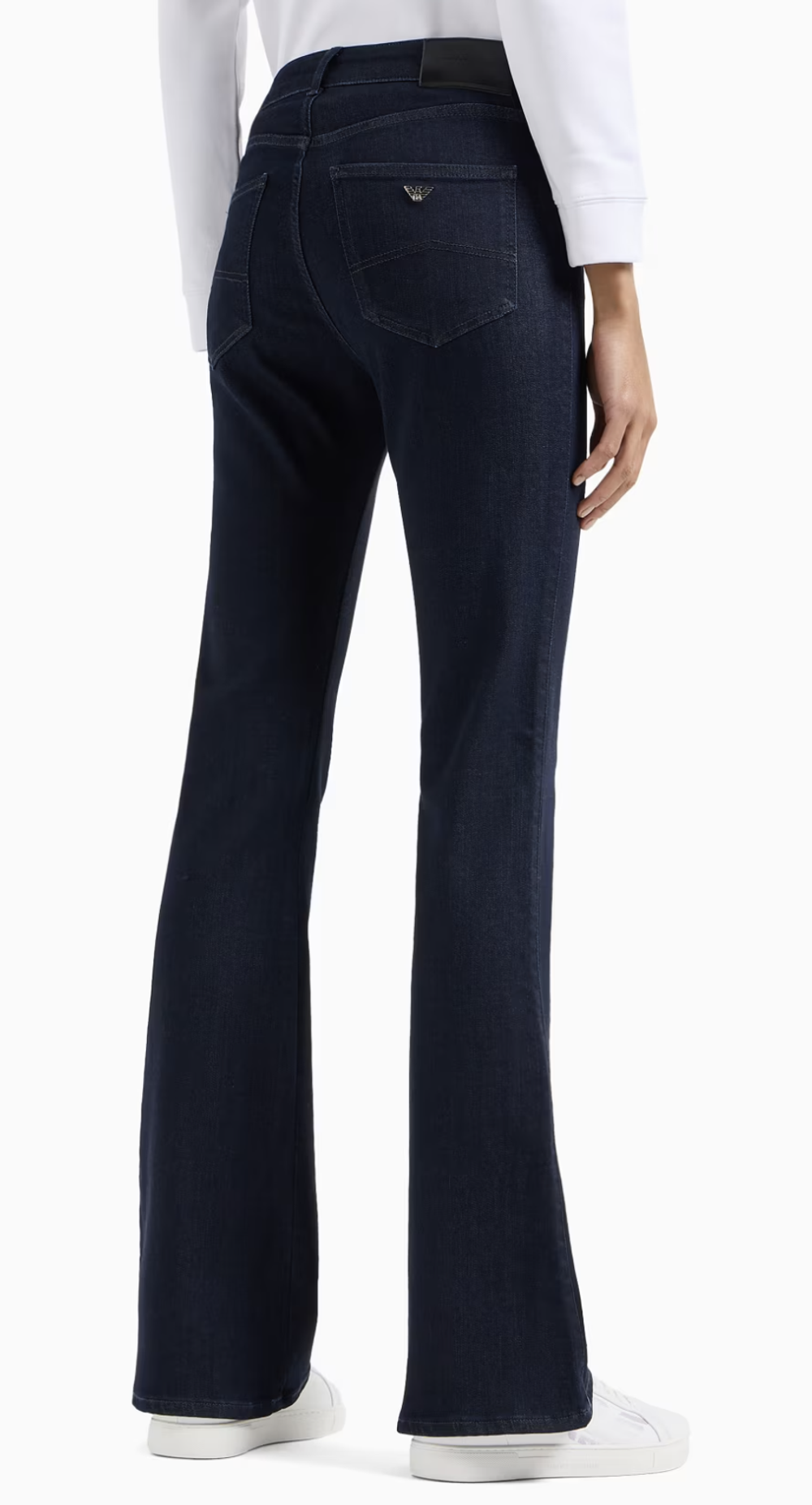 Расклешенные женские джинсы Emporio Armani J47 Slim Fit из вискозного денима — брендовая одежда из Италии