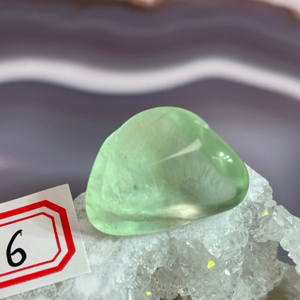 28205 Флюорит зеленый галтовка 20-22мм--42