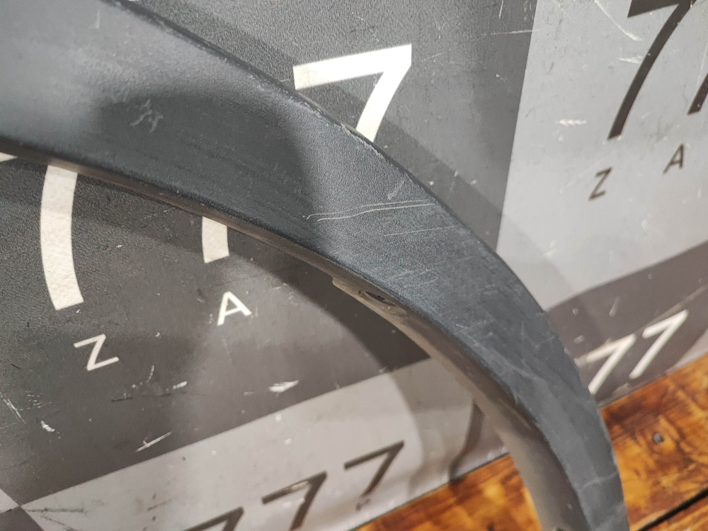 Накладка крыла переднего правого Geely Atlas Pro 21-нв Б/У Оригинал 5049014200