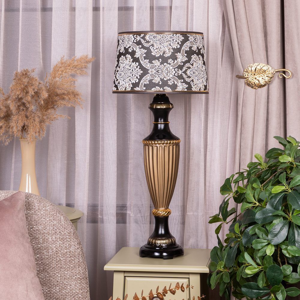 Настольная лампа Ваза Ребристая Бронза с абажуром Vatican (Ватикан) Тюссо Черный