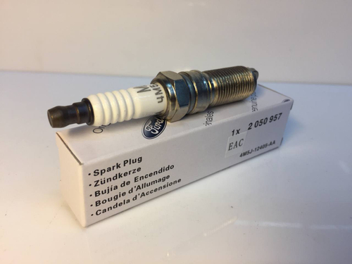 Свеча зажигания 2050657 для Ford