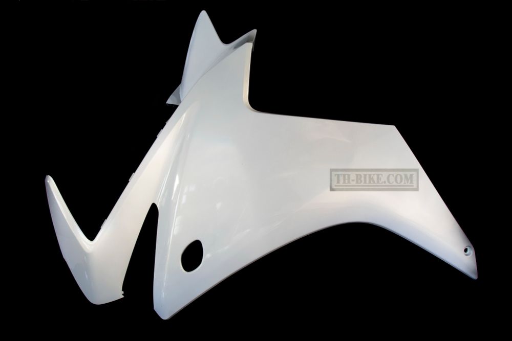 64405-MGZ-J00ZD. COWL ASSY., L. MIDDLE *NHA87P*PEARL HIMALAYAS WHITE. Side fairing Honda CBR500 2013-2015, No stripes. OEM Honda