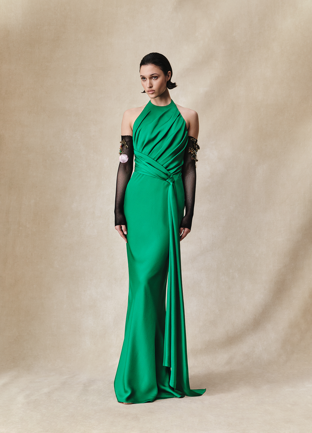 Платье макси из вискозного крепа со шлейфом