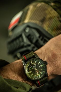 Швейцарские часы Traser P67 Diver Black 110456