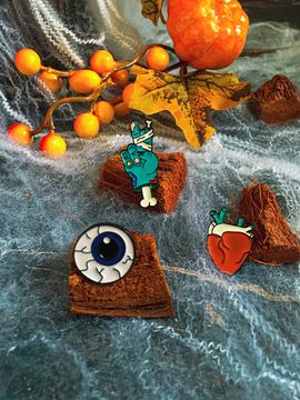 Значок металлический на одежду/Пин. Eye