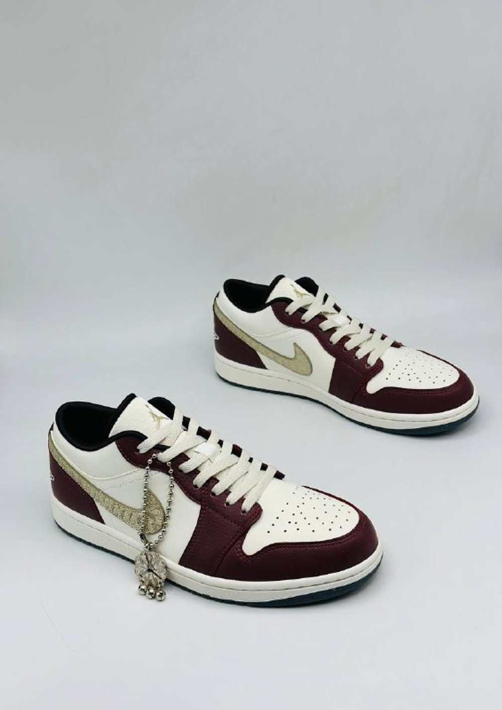 Кроссовки NIKE AIR JORDAN