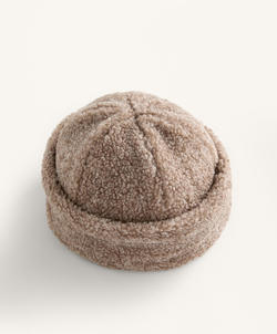 Oysho Шапка из искусственной овчины, бежевый меланж