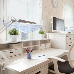 Настольный светильник ЭРА NL-201-G23-11W-W с лампой PL на струбцине белый