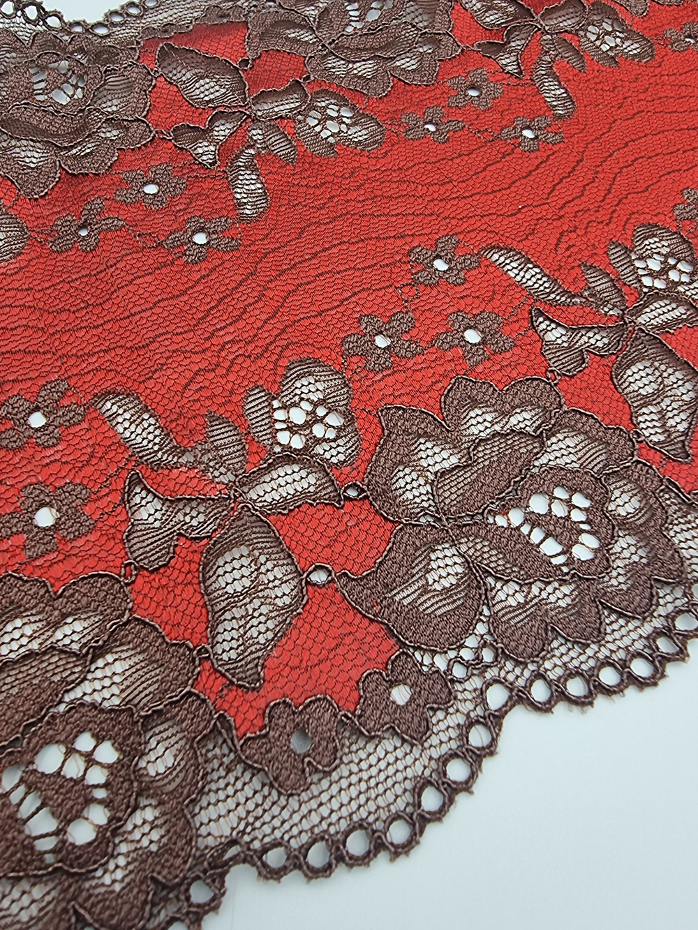 Кружево эластичное красное/коричневое КС125 (18 см)