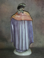 Статуэтка. Фарфор. Аристократ. Capodimonte. Италия