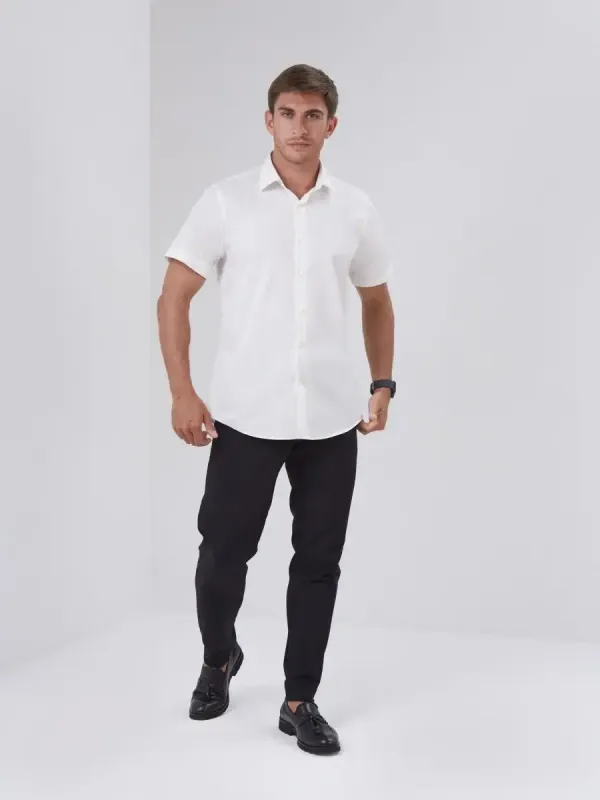 Рубашка приталенная SLIM FIT с коротким рукавом, молочная