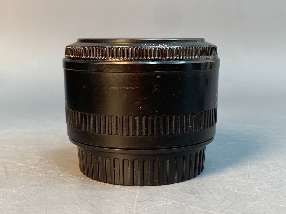 Canon 50mm 1.8 II пыль внутри линз